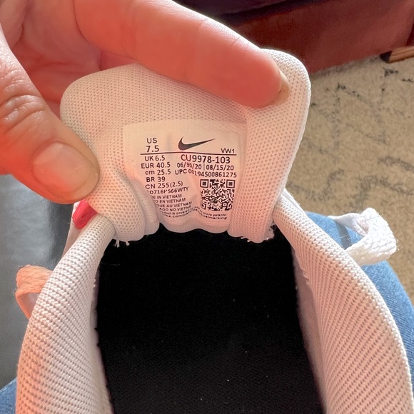 Nike Air Max 90 Infared Sneaker - Picture 4 of 7